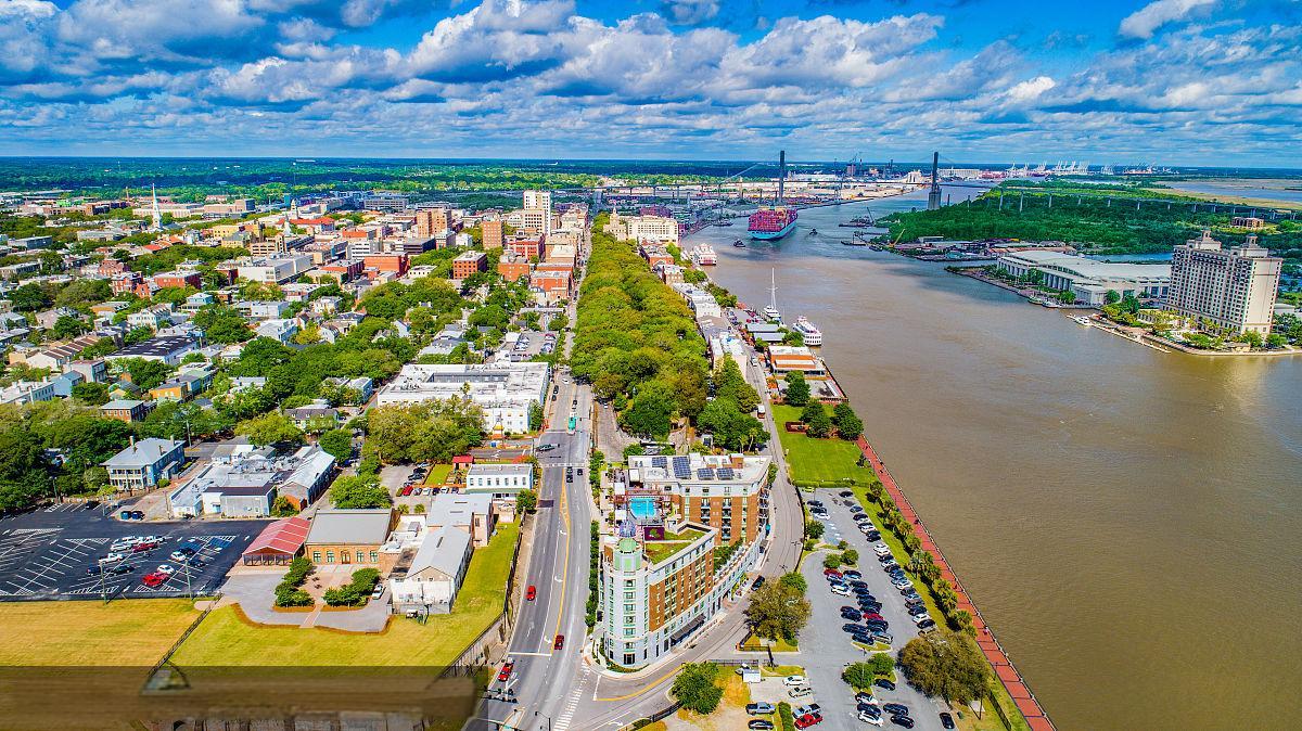 1715758806488728.jpg LurGfsqs.jpg